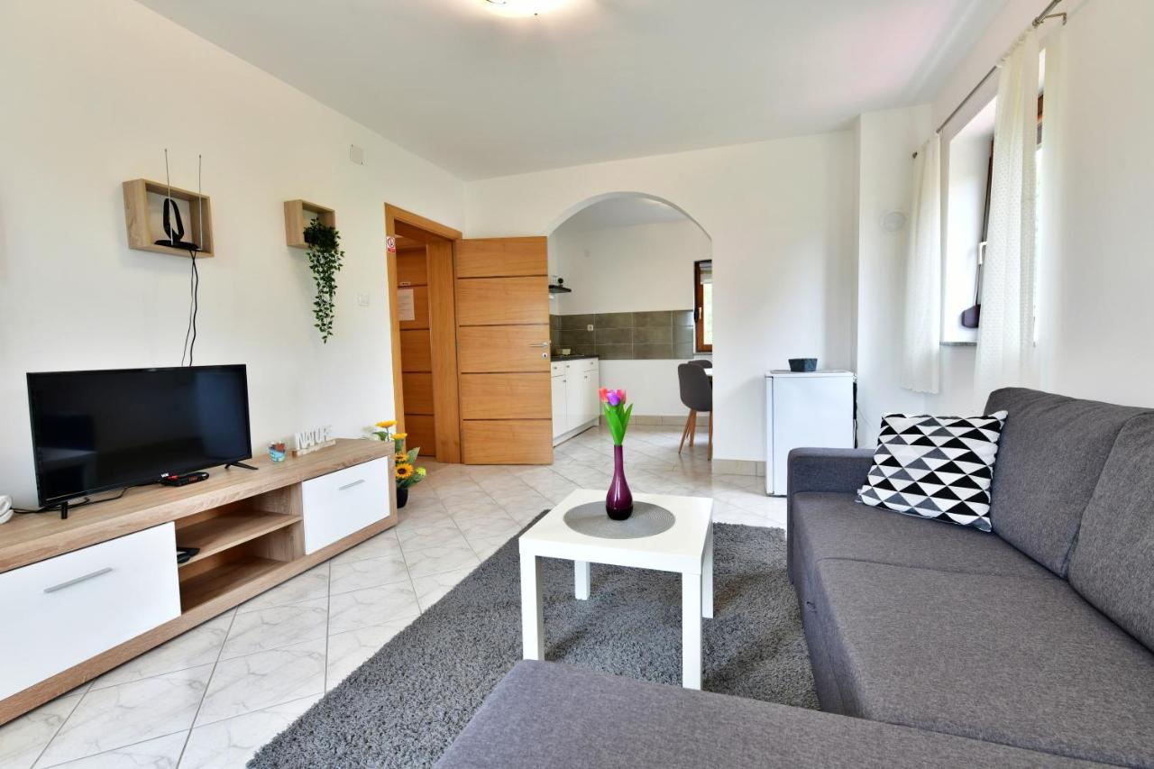 Apartman Mate Rakovica Exterior photo
